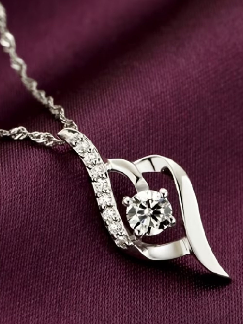 Elegance Women's Necklace